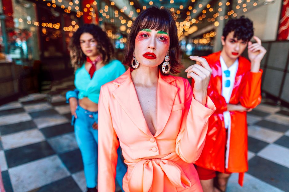 Comfortable Blazers for Women: Uniqlo vs. J.Crew 2026 Comfortable Blazers for Women: Uniqlo vs. J.Crew 2026